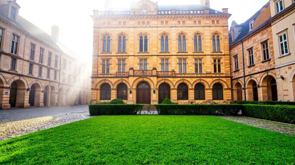 Top astuces pour une gestion locative réussie à Charleville-Mézières